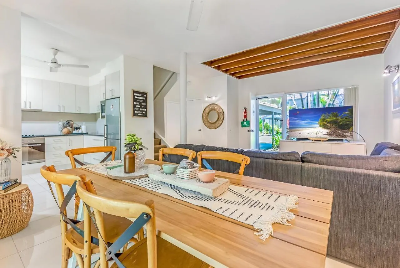 Villa Reeforest Heated Lagoon Pool Spa Hammock Wifi Netflix Parking Port Douglas